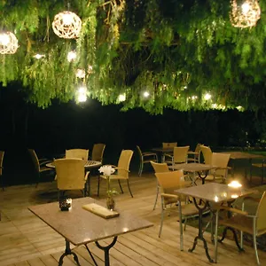 Le Troubadour A Hotel